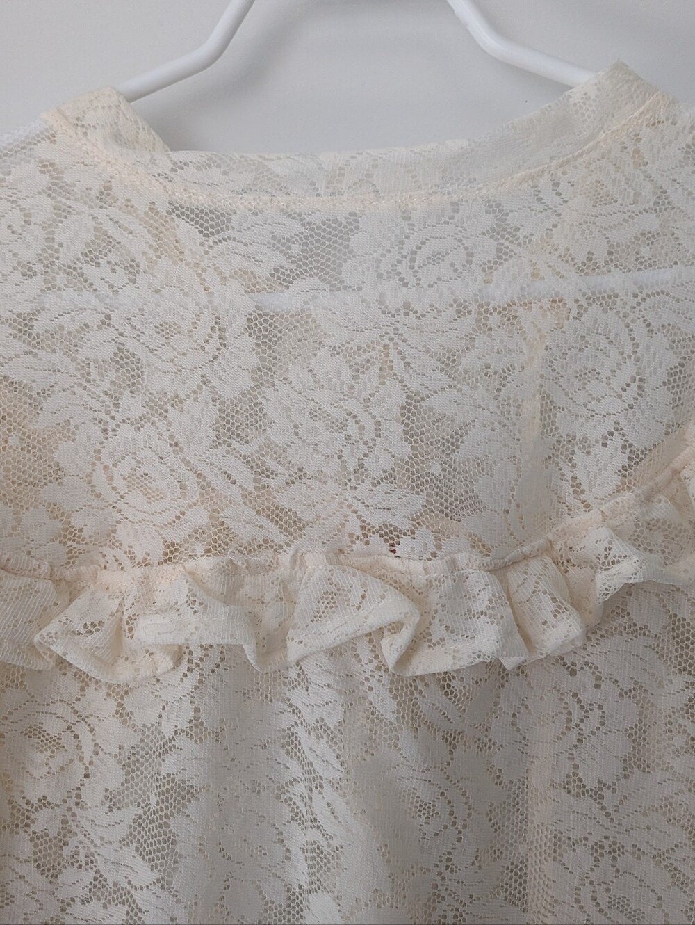 Lace Ruffle Top - Picture 3 of 7